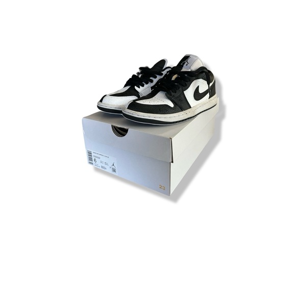 Low Black and White Mix Match Panda Dunks 4s - Picture 1 of 7